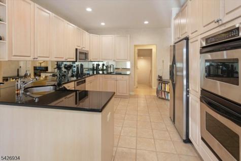 21 Wedgewood Drive Montville NJ 07045