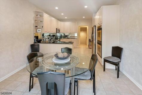 21 Wedgewood Drive Montville NJ 07045