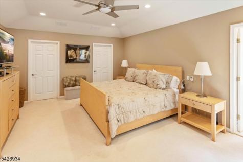 21 Wedgewood Drive Montville NJ 07045