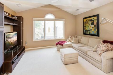 21 Wedgewood Drive Montville NJ 07045