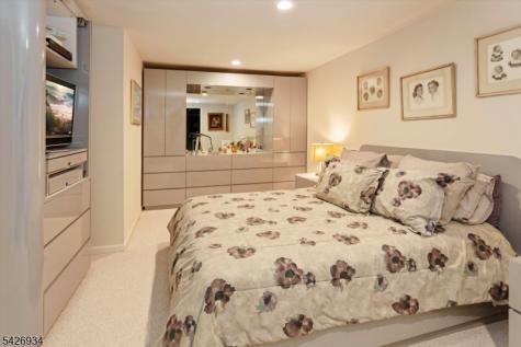 21 Wedgewood Drive Montville NJ 07045