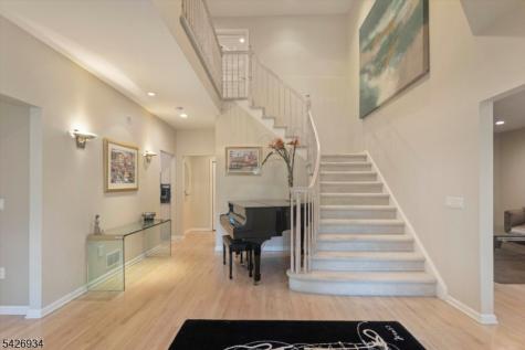 21 Wedgewood Drive Montville NJ 07045