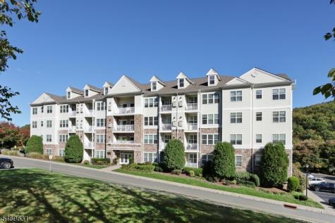 5219 Sanctuary Boulevard Riverdale NJ 07457