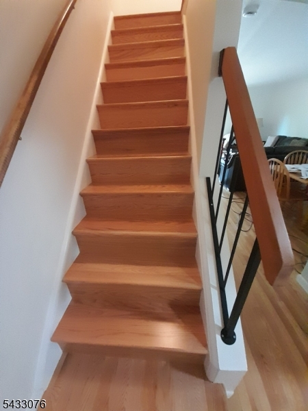 130 Locust Court Raritan NJ 08822