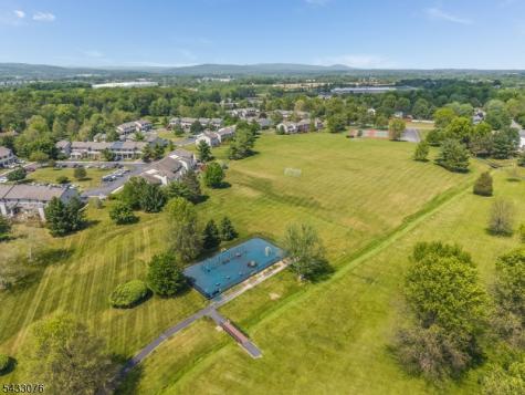 130 Locust Court Raritan NJ 08822