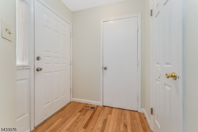 130 Locust Court Raritan NJ 08822