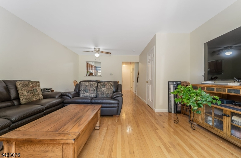 130 Locust Court Raritan NJ 08822