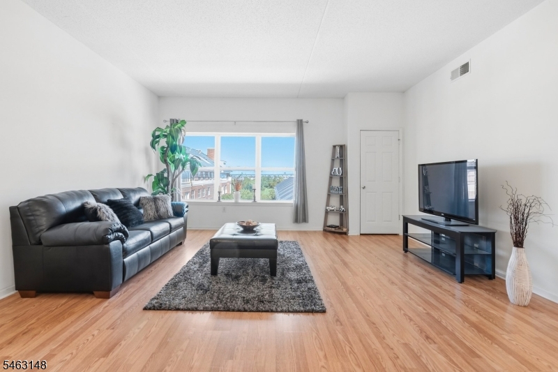 358 Rector Perth Amboy NJ 08861