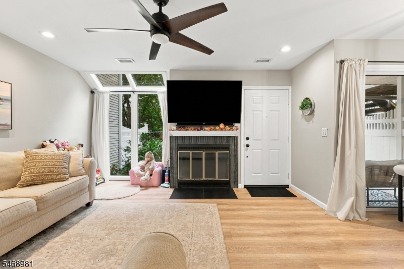 27 Crestmont Road Bedminster NJ 07921