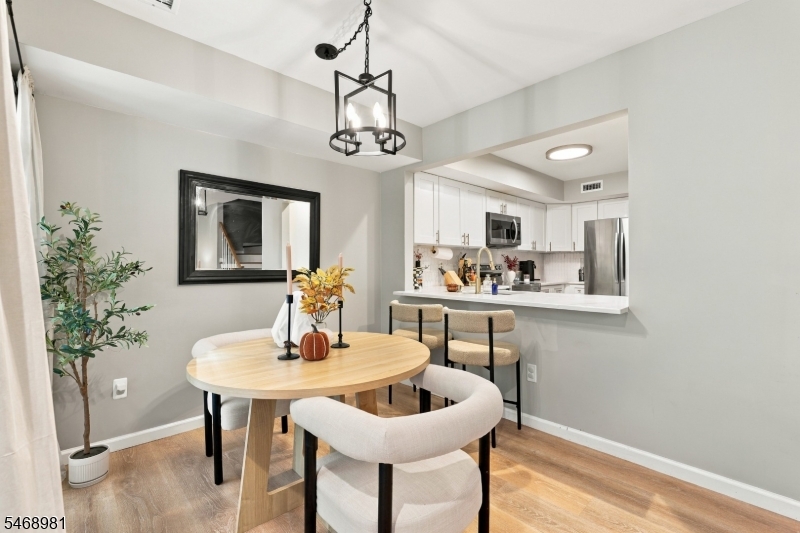 27 Crestmont Road Bedminster NJ 07921
