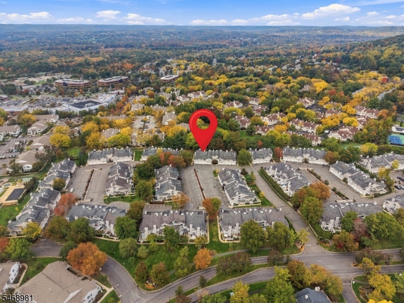 27 Crestmont Road Bedminster NJ 07921