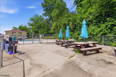 401 Us Highway 22 North Plainfield NJ 07060