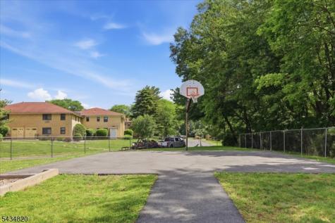 401 Us Highway 22 North Plainfield NJ 07060