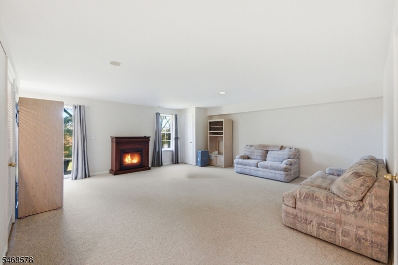 28 Pinehurst Drive Washington NJ 07882