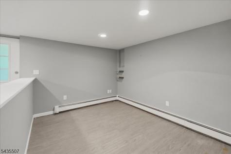 17 Village Way Vernon NJ 07462