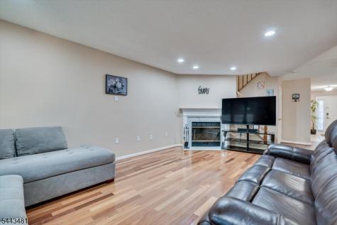 47 Sapphire Lane Franklin NJ 08823