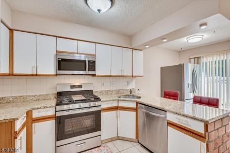 47 Sapphire Lane Franklin NJ 08823