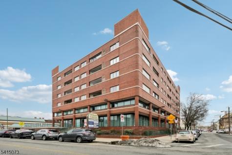 41 Wilson Avenue Newark NJ 07105
