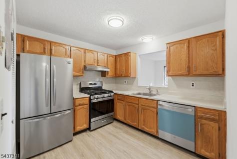 1190 W St Georges Ave, C34 Linden NJ 07036
