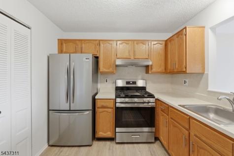 1190 W St Georges Ave, C34 Linden NJ 07036