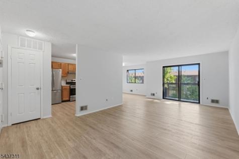 1190 W St Georges Ave, C34 Linden NJ 07036