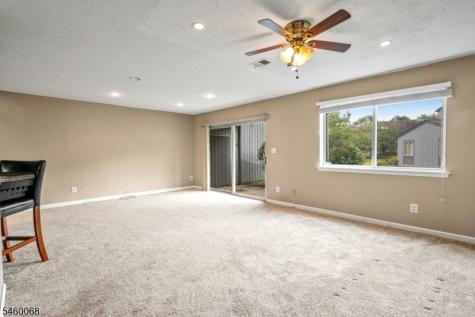 60 Drake Lane Roxbury NJ 07852