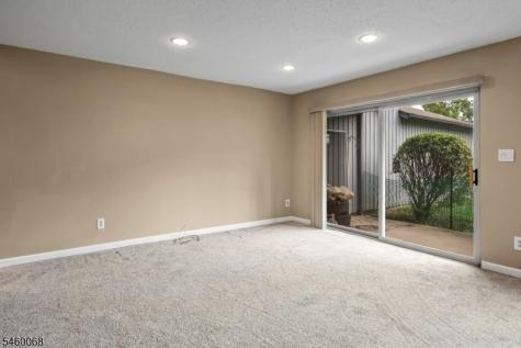 60 Drake Lane Roxbury NJ 07852
