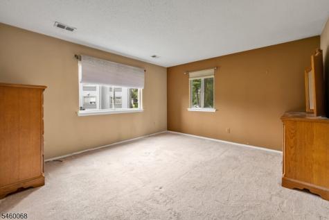 60 Drake Lane Roxbury NJ 07852