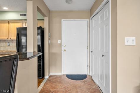 60 Drake Lane Roxbury NJ 07852