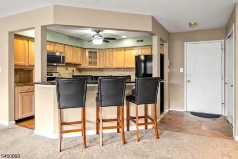 60 Drake Lane Roxbury NJ 07852