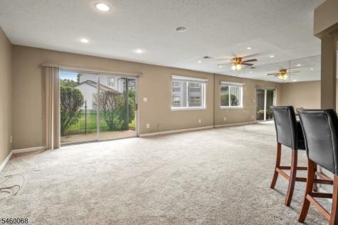 60 Drake Lane Roxbury NJ 07852