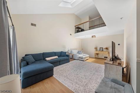 69 Autumn Court Roxbury NJ 07852
