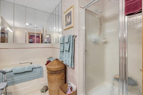 30 Davey Drive West Orange NJ 07052
