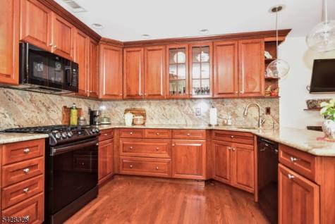 30 N Bayard Lane Mahwah NJ 07430
