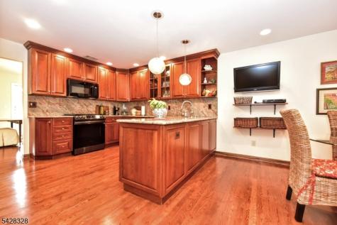 30 N Bayard Lane Mahwah NJ 07430