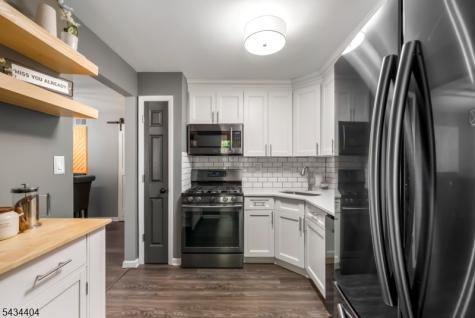 74 Crestview Lane Mount Arlington NJ 07856