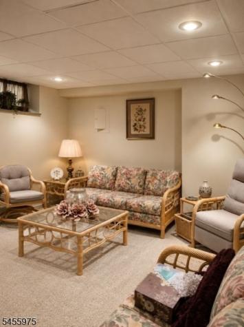 421 Chapman Court Independence NJ 07840