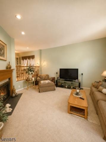 421 Chapman Court Independence NJ 07840