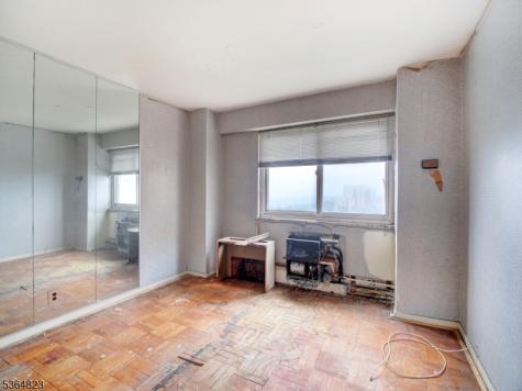 377 S Harrison Street East Orange NJ 07018