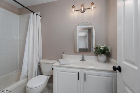 8 Scarlet Oak Drive Montgomery NJ 08540
