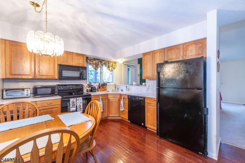 60 Red Oak Terrace Jefferson NJ 07438