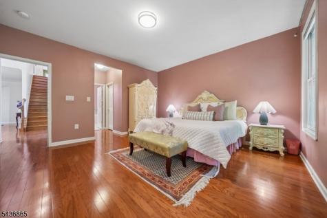 11 Hopkins Court Parsippany-troy Hills NJ 07054