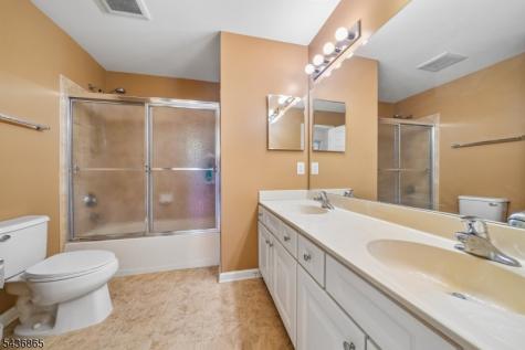11 Hopkins Court Parsippany-troy Hills NJ 07054