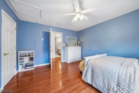 11 Hopkins Court Parsippany-troy Hills NJ 07054
