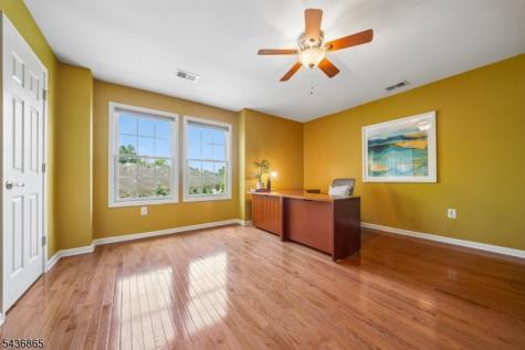 11 Hopkins Court Parsippany-troy Hills NJ 07054