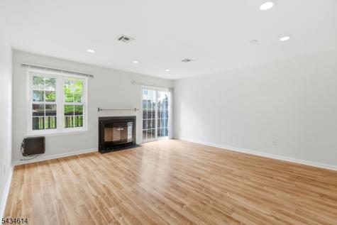 10 Leahy Court Franklin NJ 08873