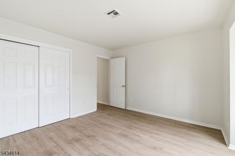 10 Leahy Court Franklin NJ 08873