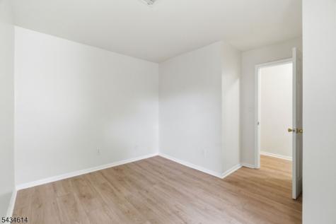 10 Leahy Court Franklin NJ 08873