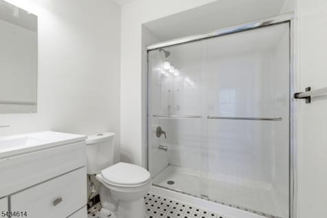 10 Leahy Court Franklin NJ 08873