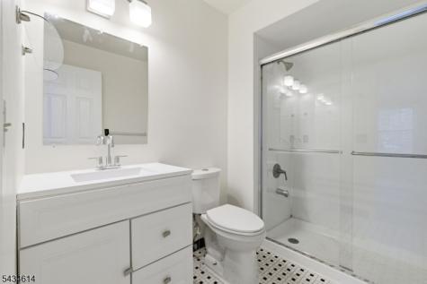 10 Leahy Court Franklin NJ 08873
